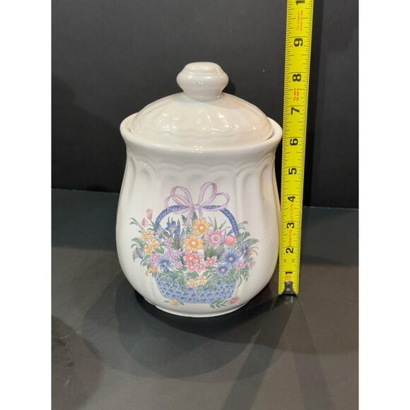 Vintage Set of 3 Stanhome Porcelain Kitchen Canister Set w/ Floral Basket Design - Picture 5 of 7